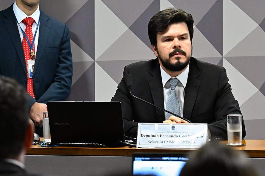 Deputado Fernando Coelho Filho, relator da MP 1.300 que amplia a tarifa social de energia elétrica