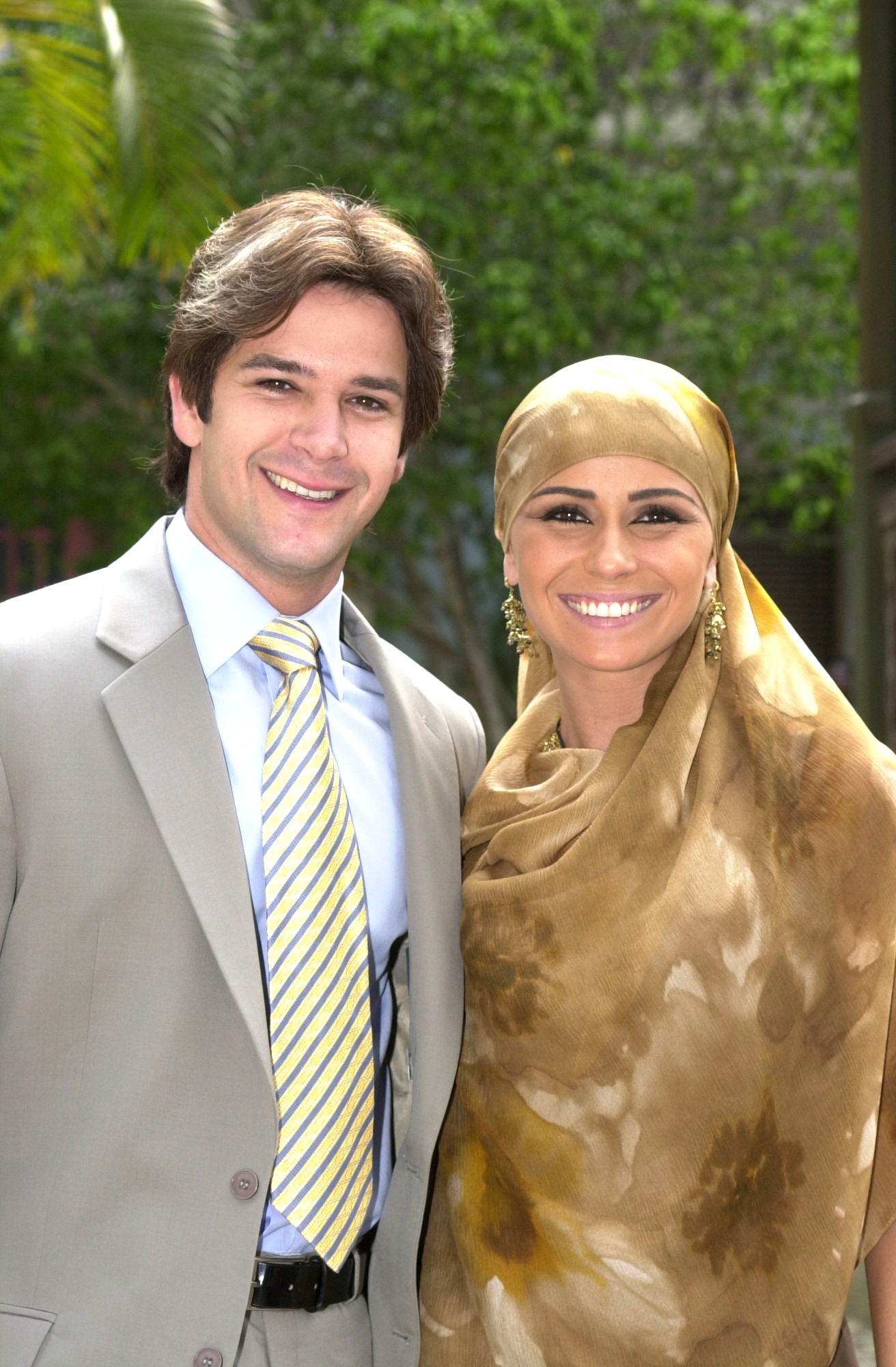 Em 2002, Giovanna Antonelli começou a namorar Murilo Benicio durante o casamento "Ou clones". O casal teve um filho, Pietro Antonelli, nascido em 2005. No mesmo ano o casamento acabou – Foto: Divulgação