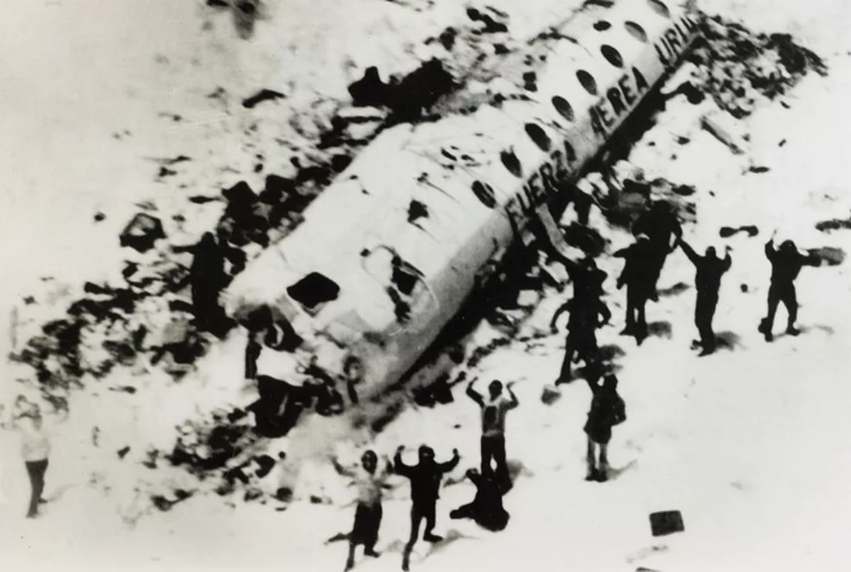 'A Sociedade da Neve': Sobreviventes compararam canibalismo &agrave; &Uacute;ltima Ceia