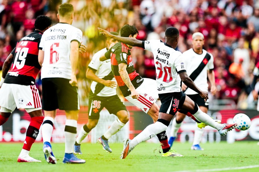 Cl�ssico entre Flamengo e Vasco pelo primeiro turno do Brasileiro