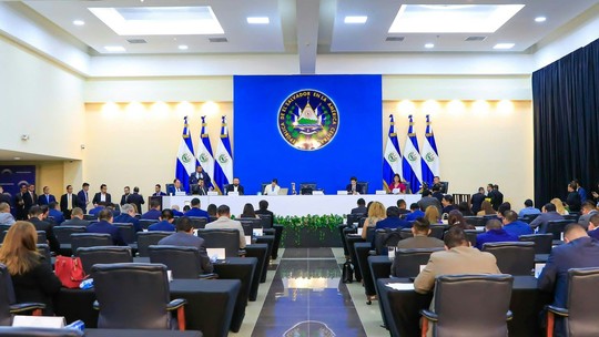 Reforma na Constituição de El Salvador aumenta poder de Bukele e abre caminho para reeleições ilimitadas