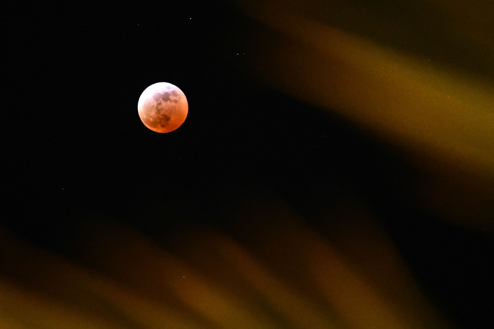 Lua de Sangue Em Palm Springs, Califórnia, EUA- FOTO: Patrick T. Fallon / AFP