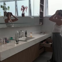 Um Dos Banheiros no Aptaramentodeflávia Alessandra - foto: reprodução/instagram