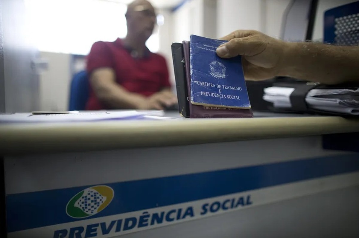 Governo deve aprovar hoje nova queda de juros do empréstimo consignado para beneficiários do INSS