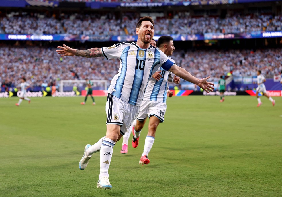 Lionel Messi na estreia da Copa comemora gol marcado. Seleção Argentina — Foto: Charlotte Wilson / GETTY IMAGES NORTH AMERICA / Getty Images via AFP