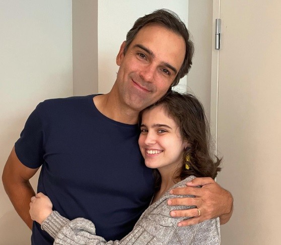 Tadeu Schmidt e a filha Valentina em foto de 2020 — Foto: Reprodução/Instagram