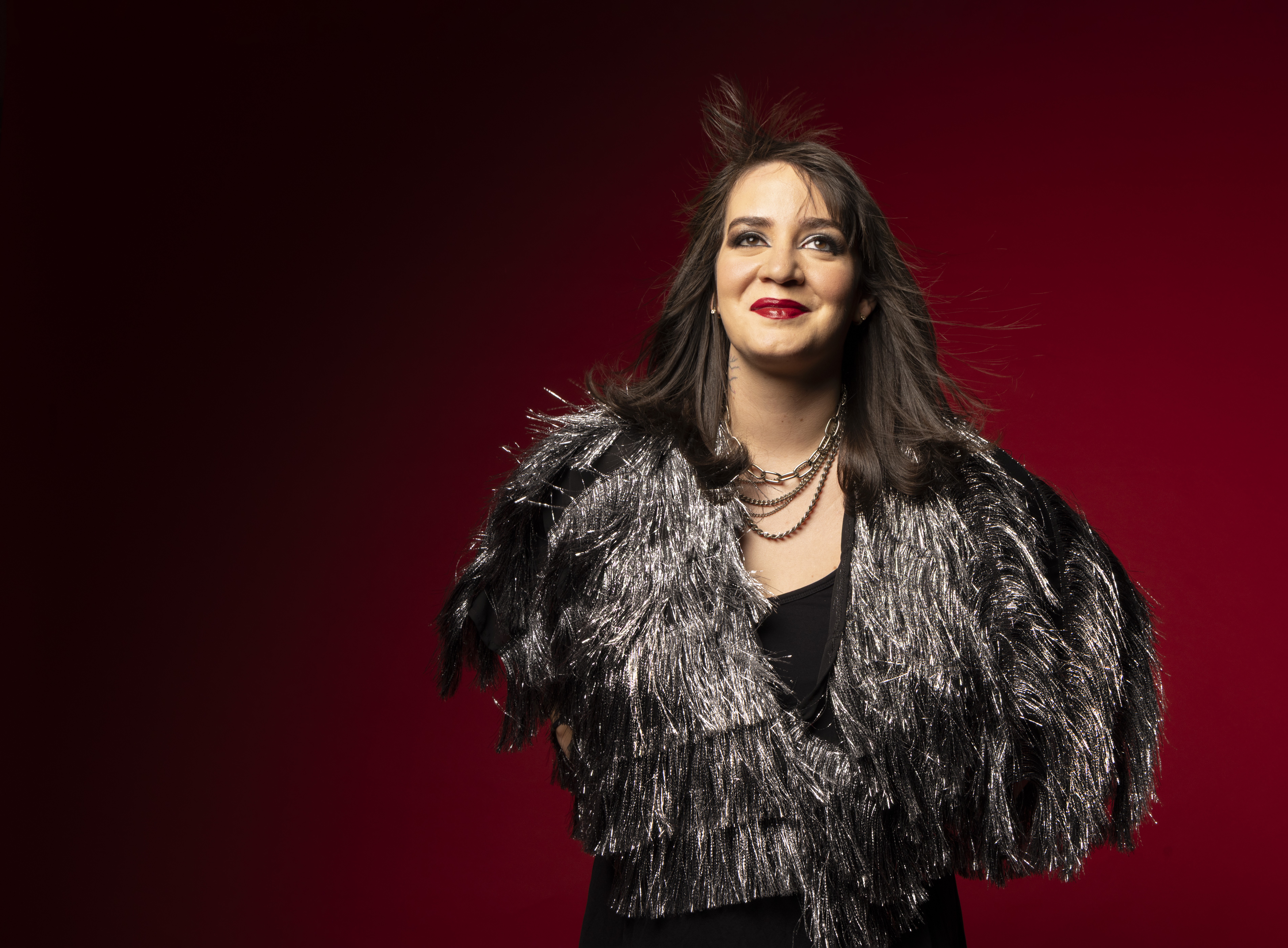 Filha de Zé Ramalho, Linda Ramalho leva rock, versões de Pitty e músicas autorais à Tijuca