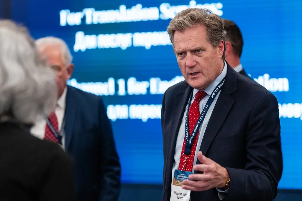 Republicanos e democratas pressionam governo Trump após revelação de ataque contra sobreviventes no Caribe: 'Crime de guerra'; governo reage