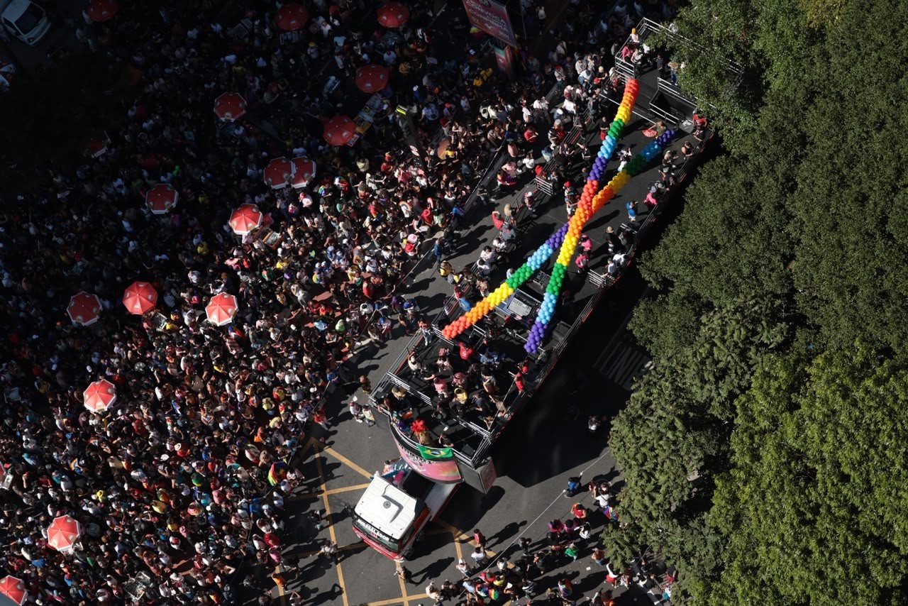 Parada LGBT+ chegou a reunir 36,8 mil pessoas neste domingo 