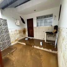 Moradores afetados por temporal em Angra mostram destruição; veja fotos — Foto: reprodução