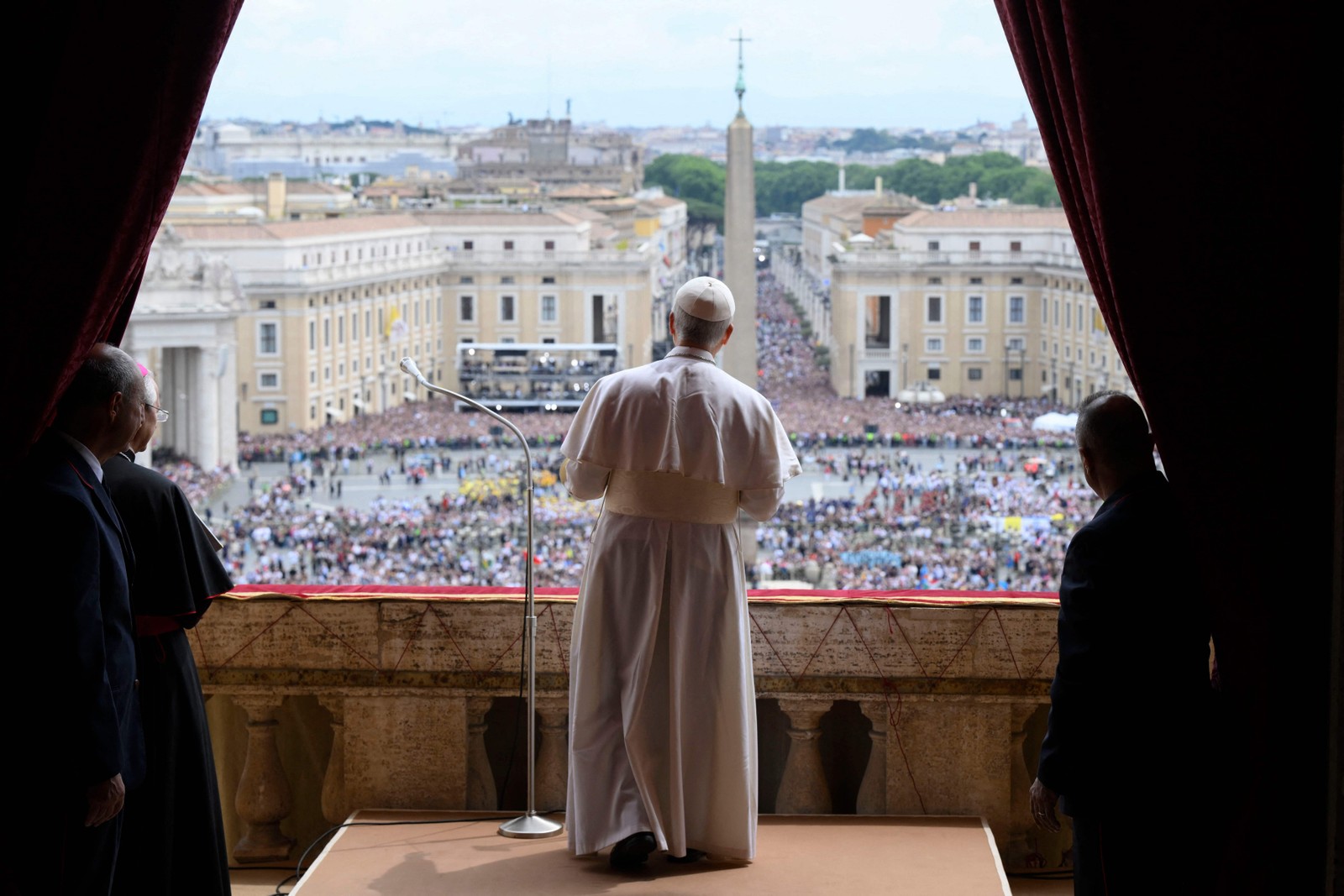 Pope Leo XIV leads Regina Caeli in prayer at the Vatican on May 11, 2025 — Photo: AFP/Vatican Media
