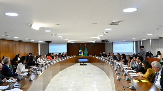 Governo reverte medida de Bolsonaro que enfraquecia meta de corte de CO2