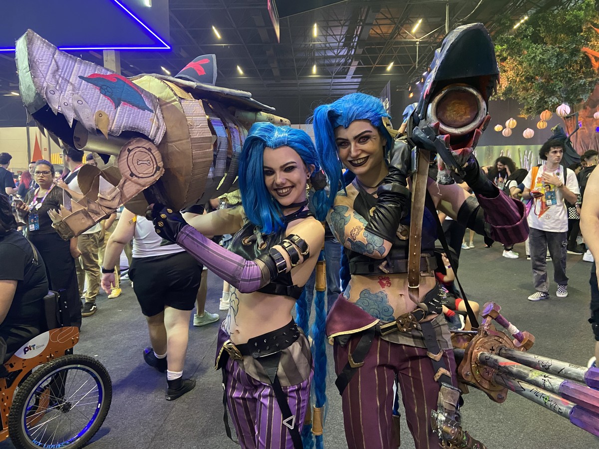 CCXP 2024: Cosplays e Fãs Lotam o São Paulo Expo na Zona Sul