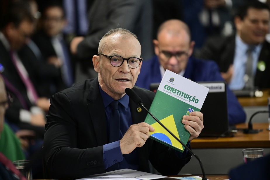 Fabiano Contarato, relator da proposta