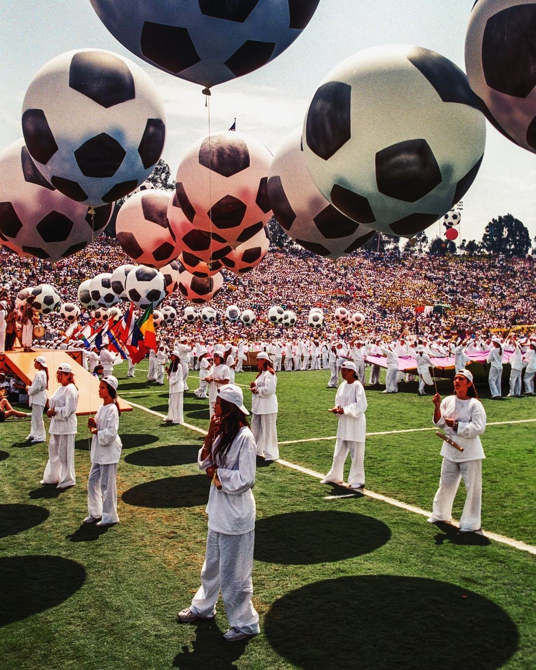 Rose Bowl Stadium, em Pasadena, Califórnia, recebeu a final da Copa do Mundo de 1994 — Foto: Reprodução