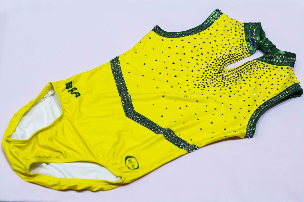 Collant de frente: ginastas do Brasil usarão collant verde e amarelo em treino de pódio — Foto: MeloGym/CBG