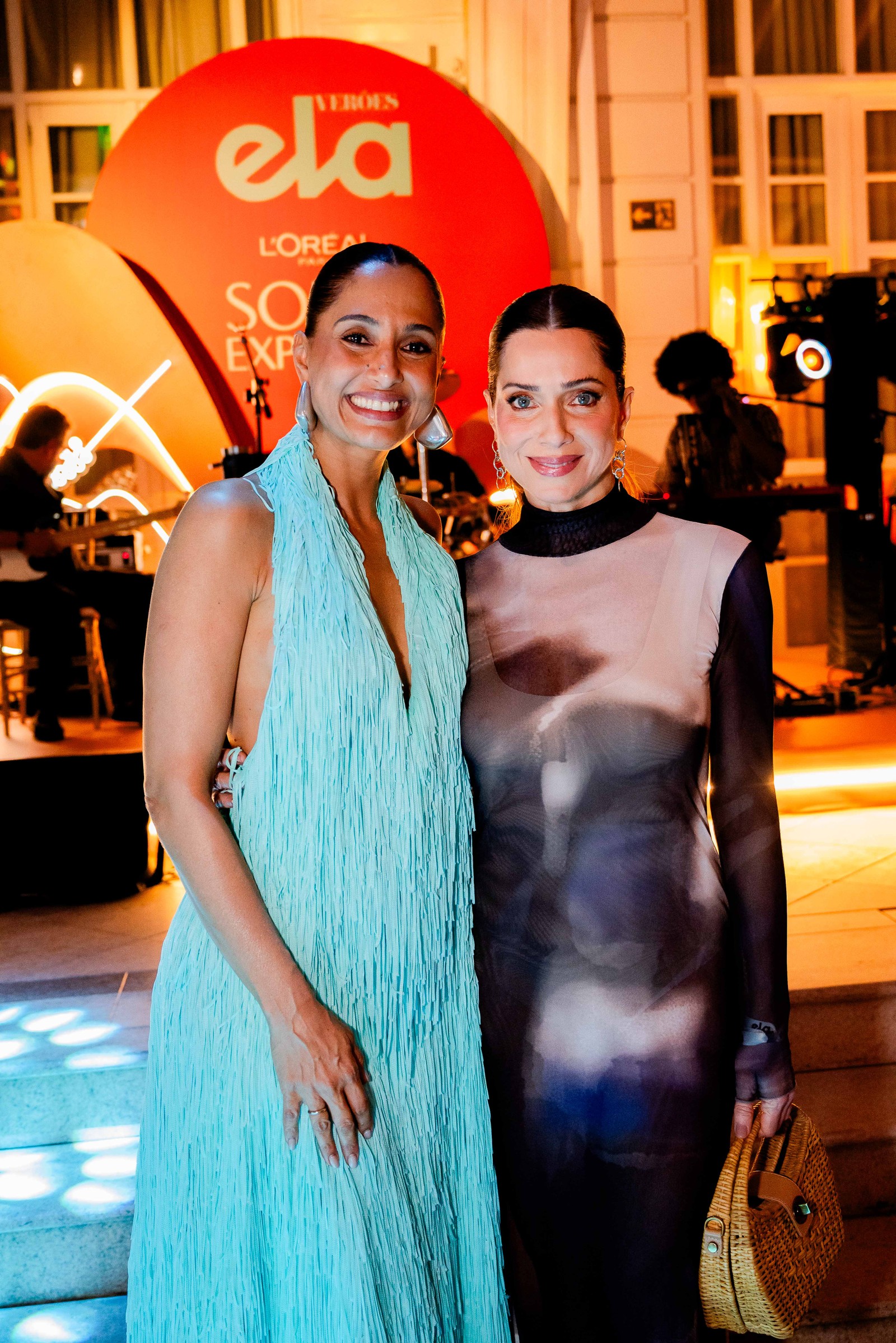 Camila Pitanga and Letícia Spiller — Photo: Disclosure Renato Wrobel