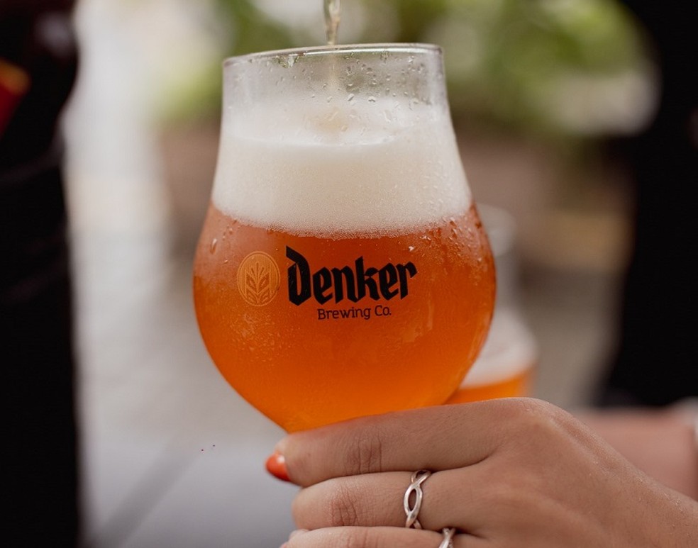 A cerveja Denker — Foto: Divulgação
