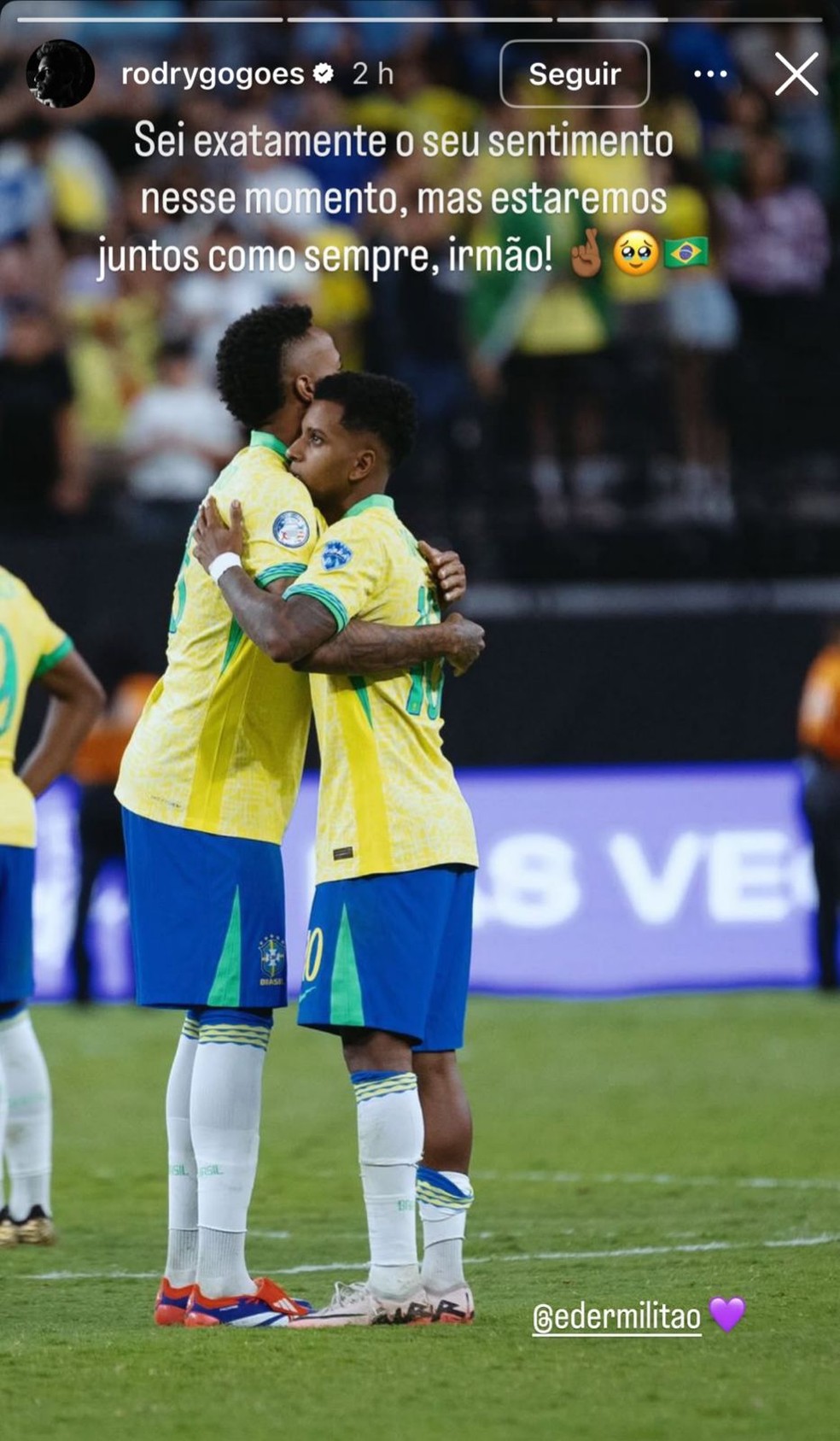 Rodrygo presta apoio a Éder Militão — Foto: Reprodução