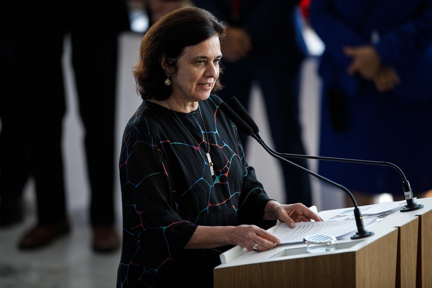 A ex-ministra da Saúde Nísia Trindade, em evento no Palácio do Planalto
