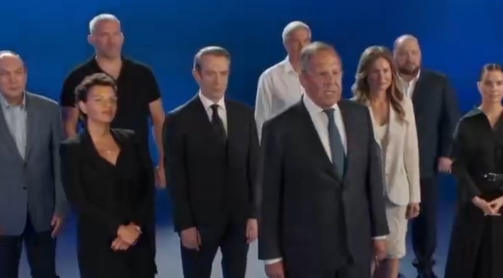 Nas primeiras eleições parlamentares desde o início da guerra, Putin ...