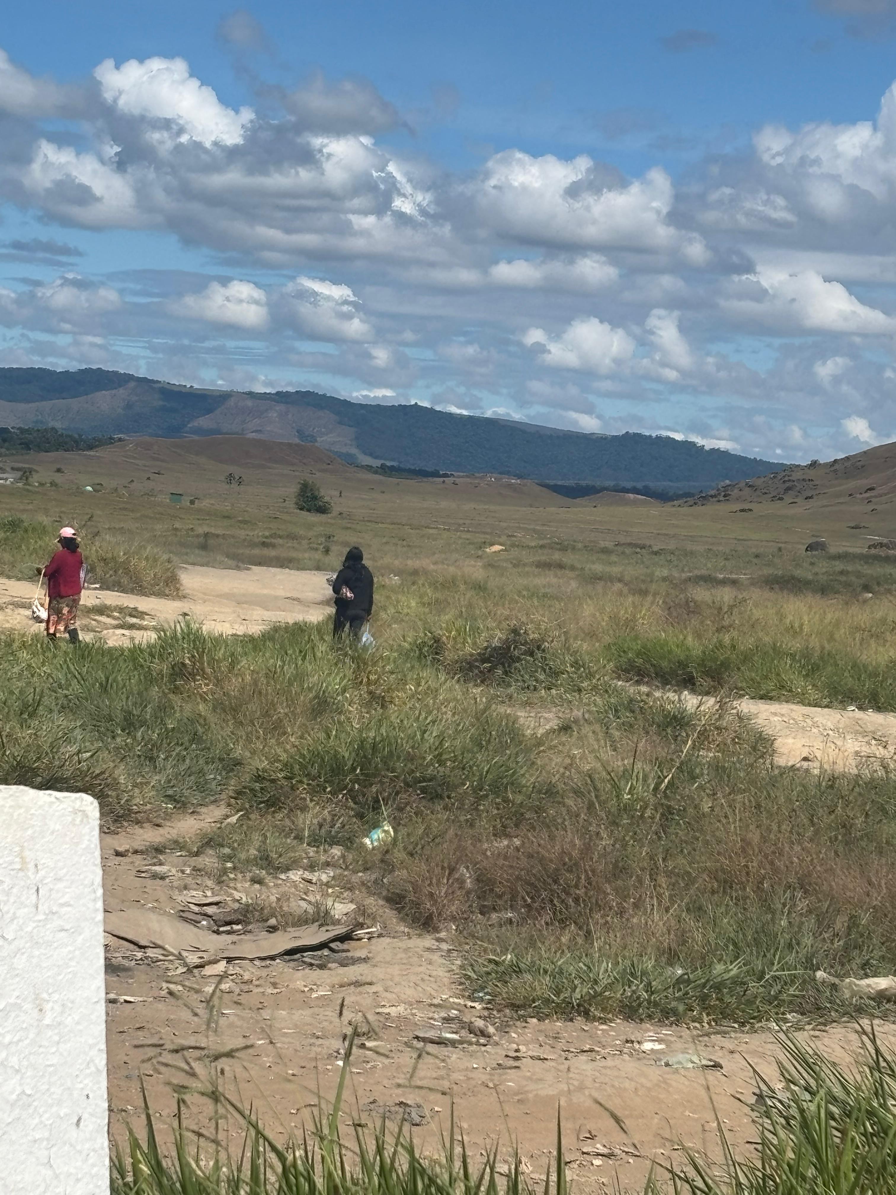 Trilhas clandestinas: como venezuelanos entram no Brasil sem passar por fiscaliza&ccedil;&atilde;o na fronteira