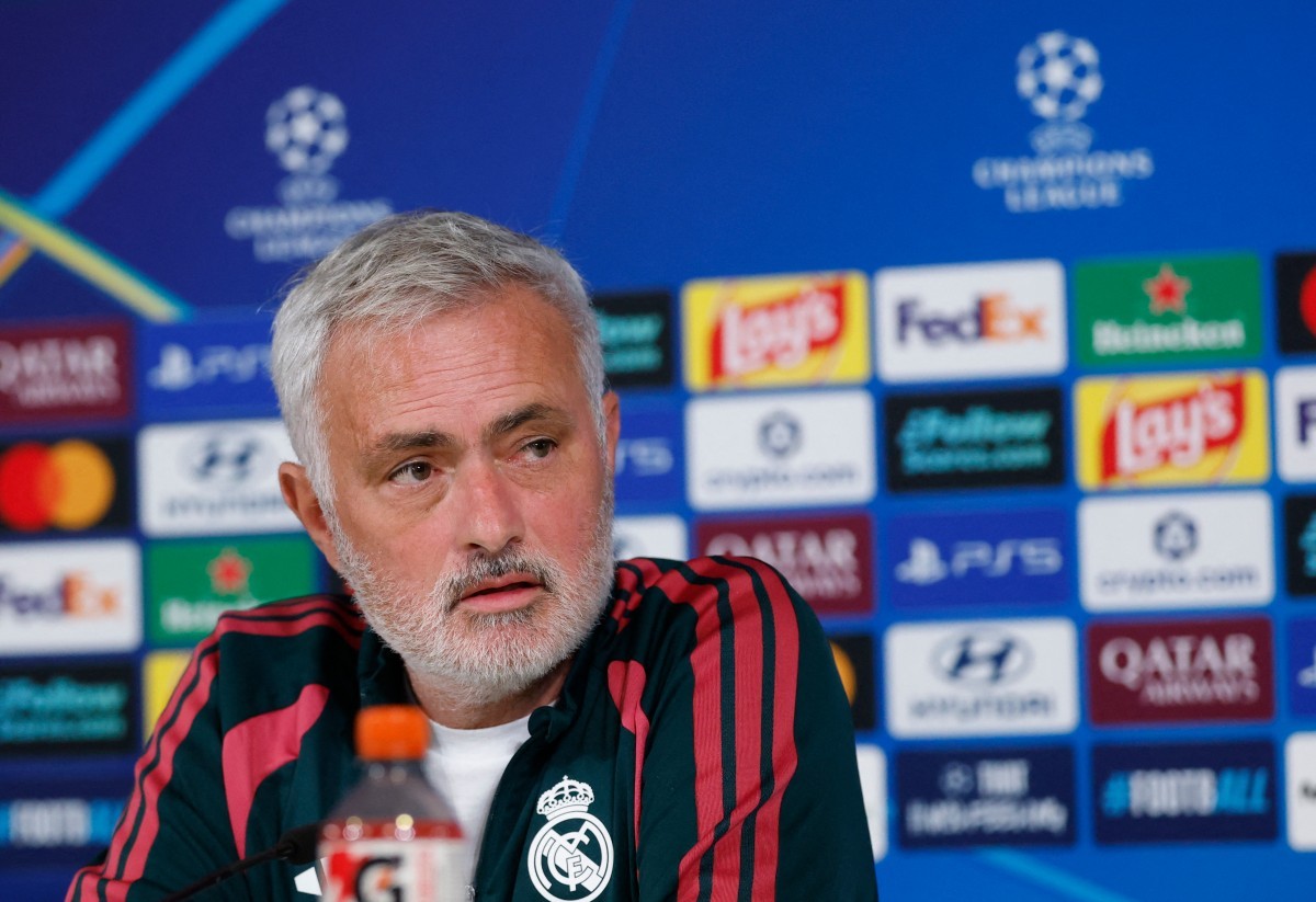 Mourinho diz que desempenho, e não status, torna jogador ‘intocável’ no Real Madrid