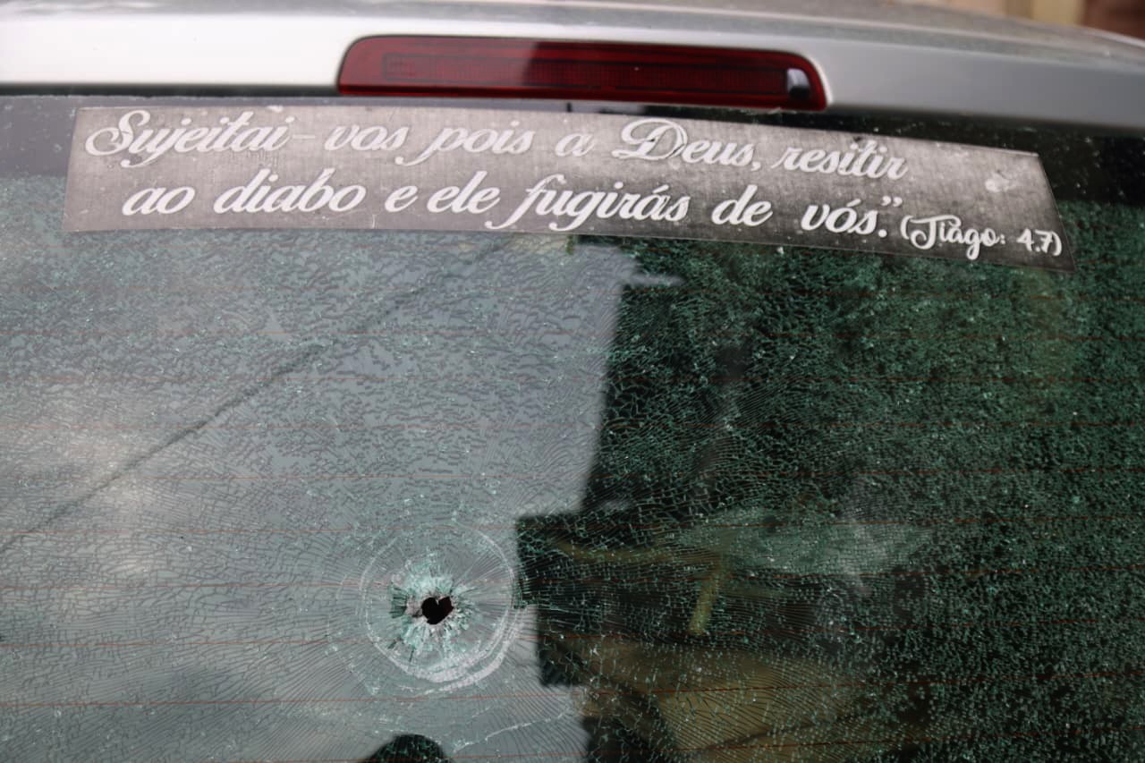 Ação mobiliza 2,5 mil policiais e também promotores do Gaeco — Foto: Fabiano Rocha / Agência O Globo