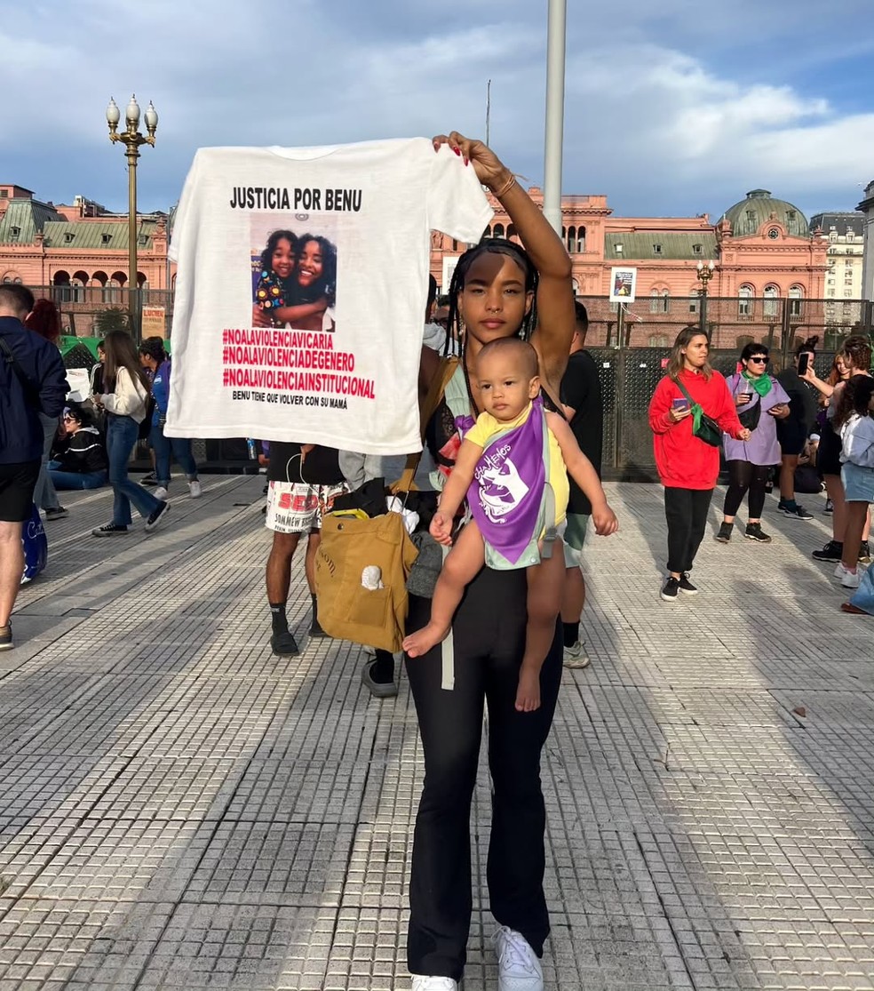 Fabiele DeNuncia que Um Laudopsicológicoforjado a afastou do filho -foto: arquivo pessoal