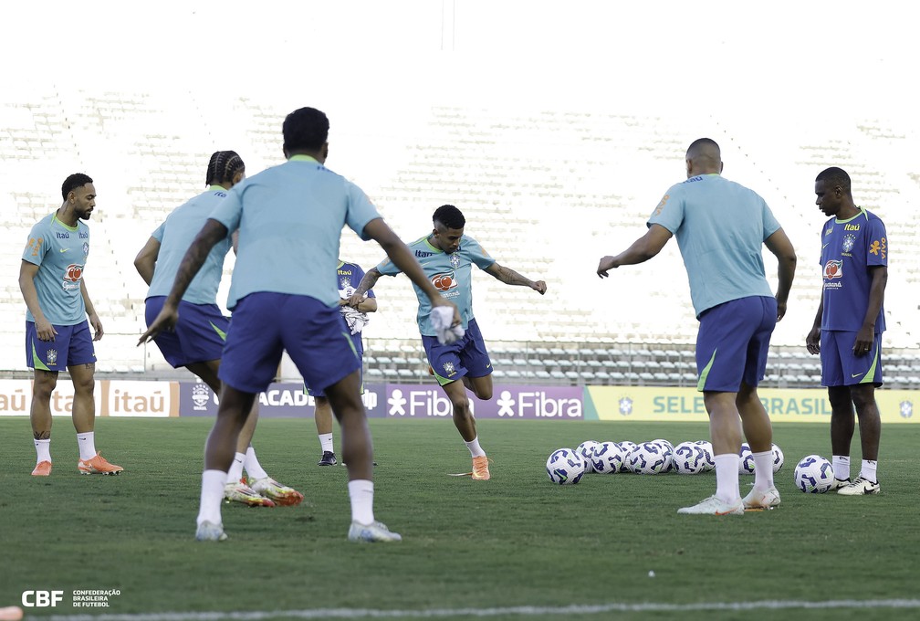 Pontas da seleção têm bons números em seus clubes — Foto: Rafael Ribeiro/CBF