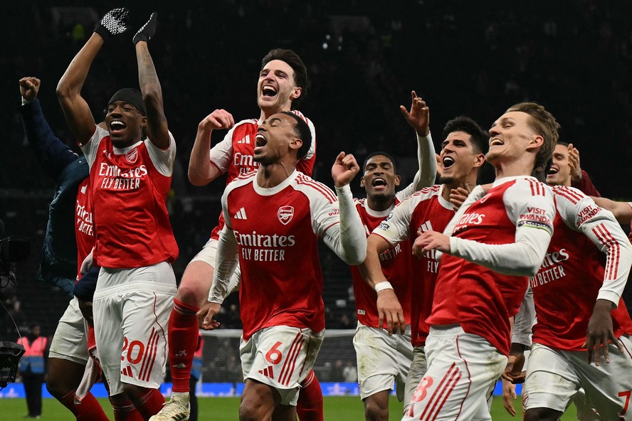 Líder na Premier League e na Liga dos Campeões, Arsenal vive boa fase ...