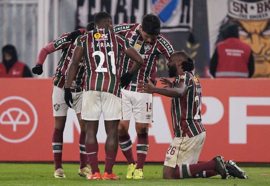 Manoel marcou para o Fluminense contra o Colo-Colo, no Chile