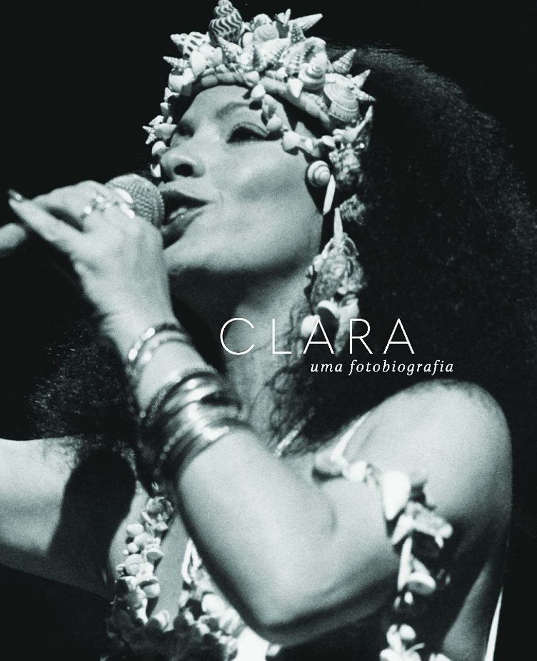 clara-nunes-veja-imagens-da-nova-fotobiografia-sobre-a-cantora