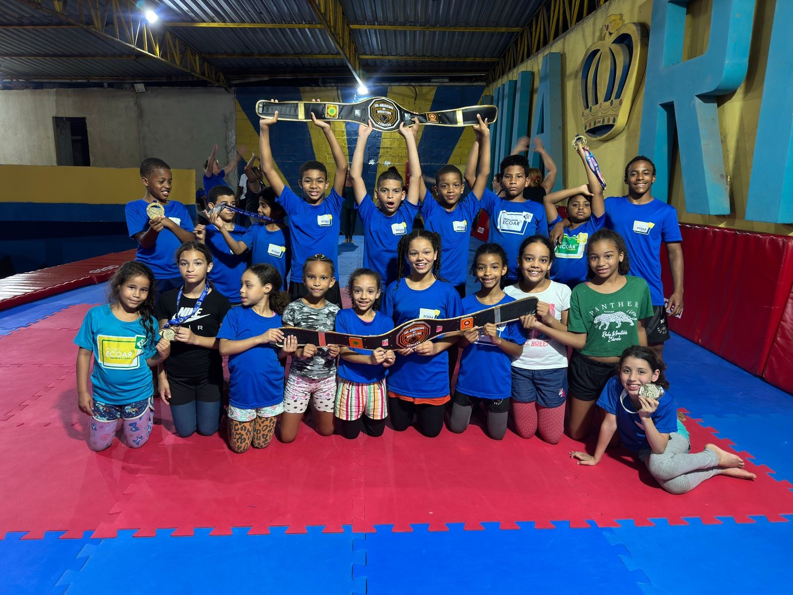 Projeto de incentivo a núcleos esportivos em comunidades beneficia cerca de mil crianças e adolescentes só na Zona Sul do Rio