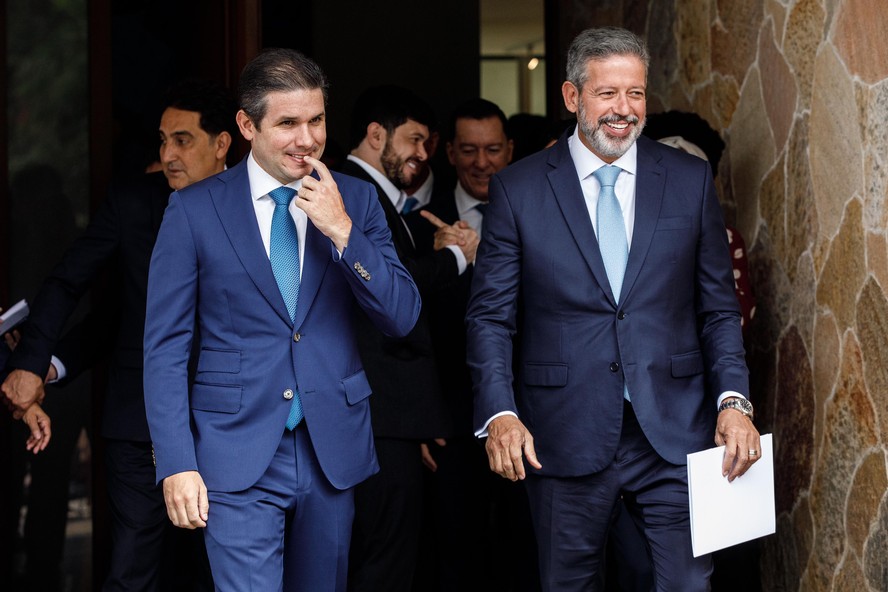 Lira anuncia apoio a Hugo Motta na sucessão para a presidência da Câmara