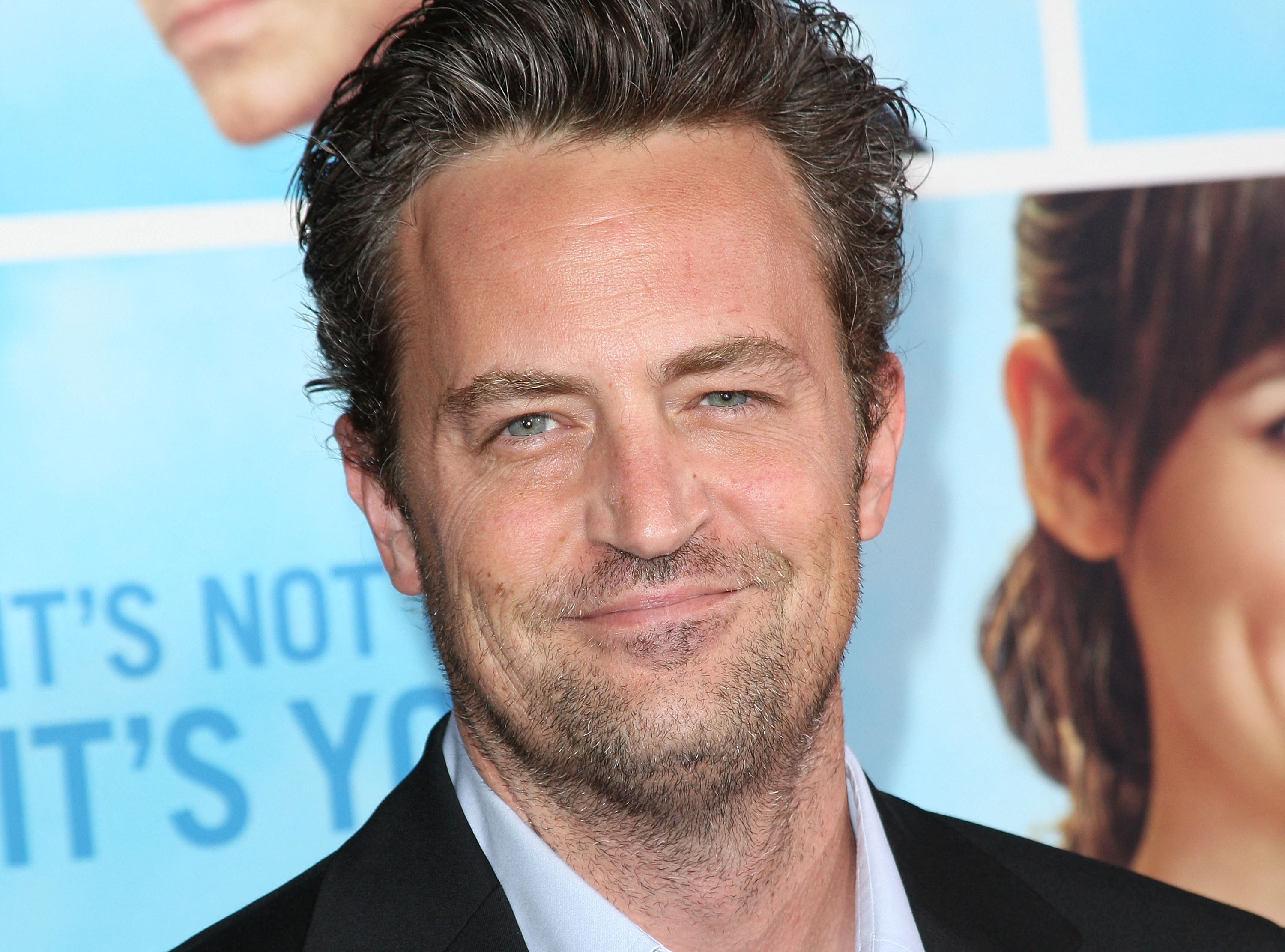Conselheiro envolvido na morte de Matthew Perry é condenado a dois anos de prisão nos EUA
