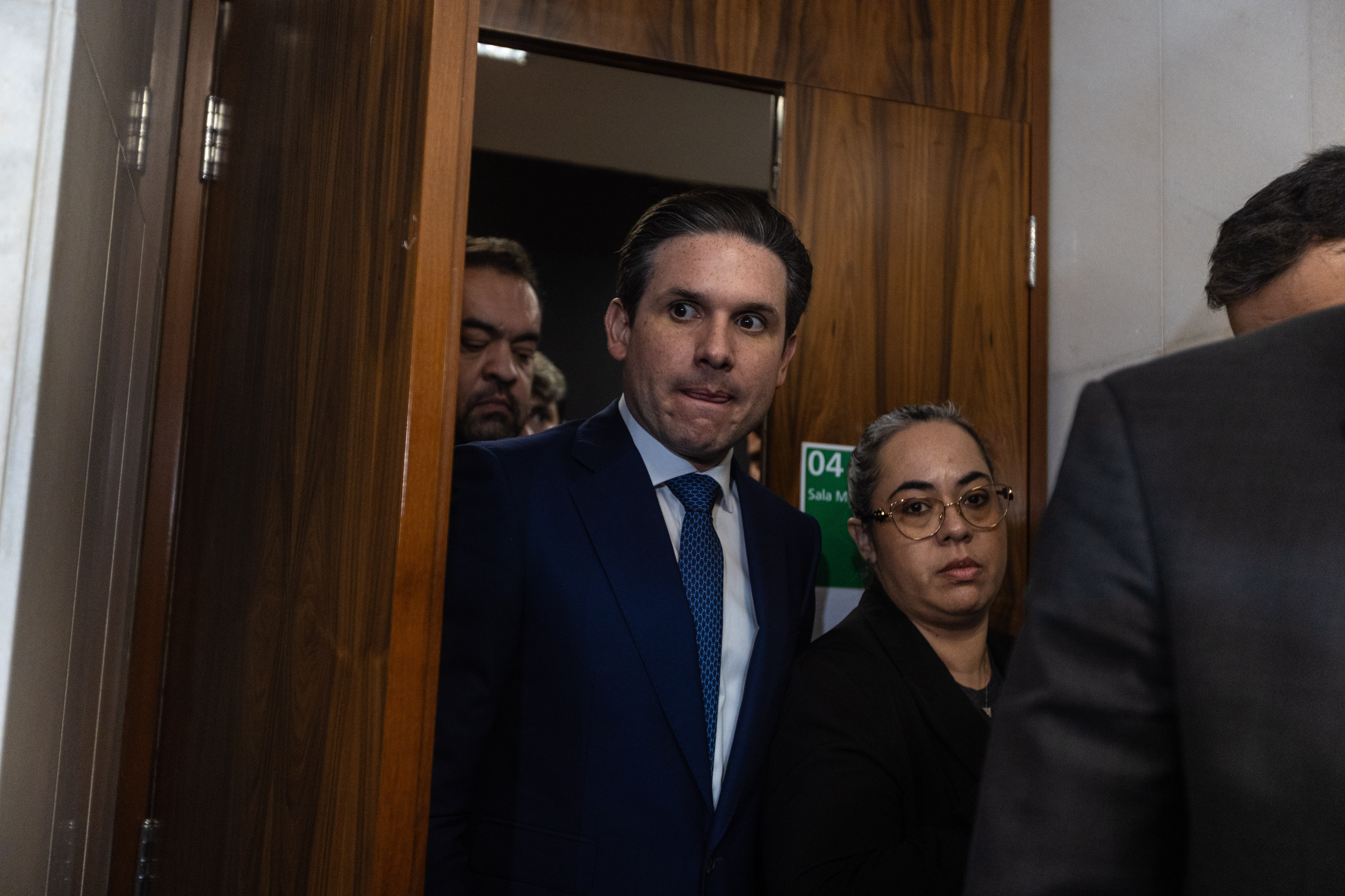 Governo tenta em plenário retomar texto original do projeto Antifacção