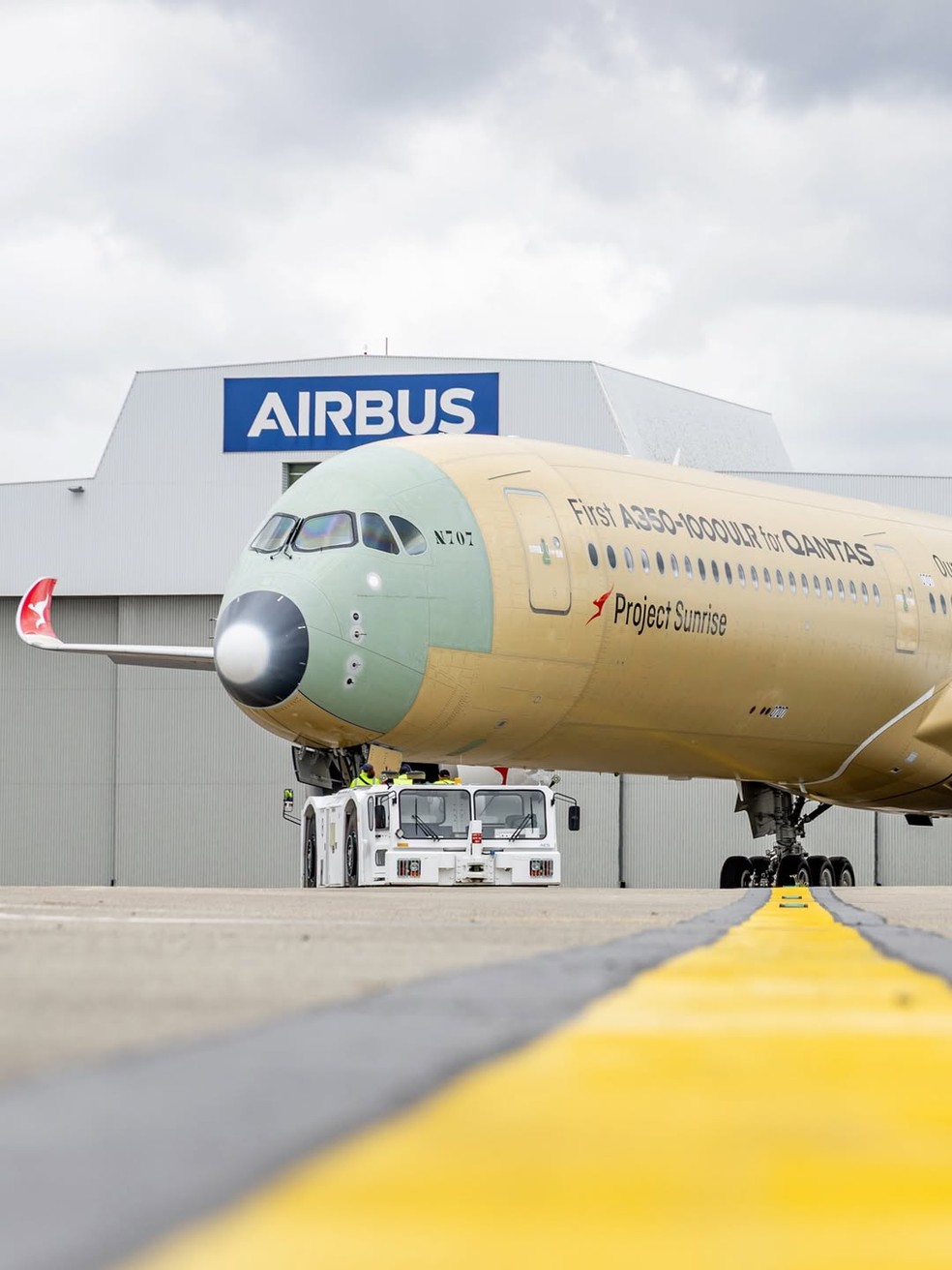 O A350-1000ULR, avião que está sendo projetado pela Airbus para fazer o voo mais longo do mundo — Foto: Reprodução / Airbus / @qantas