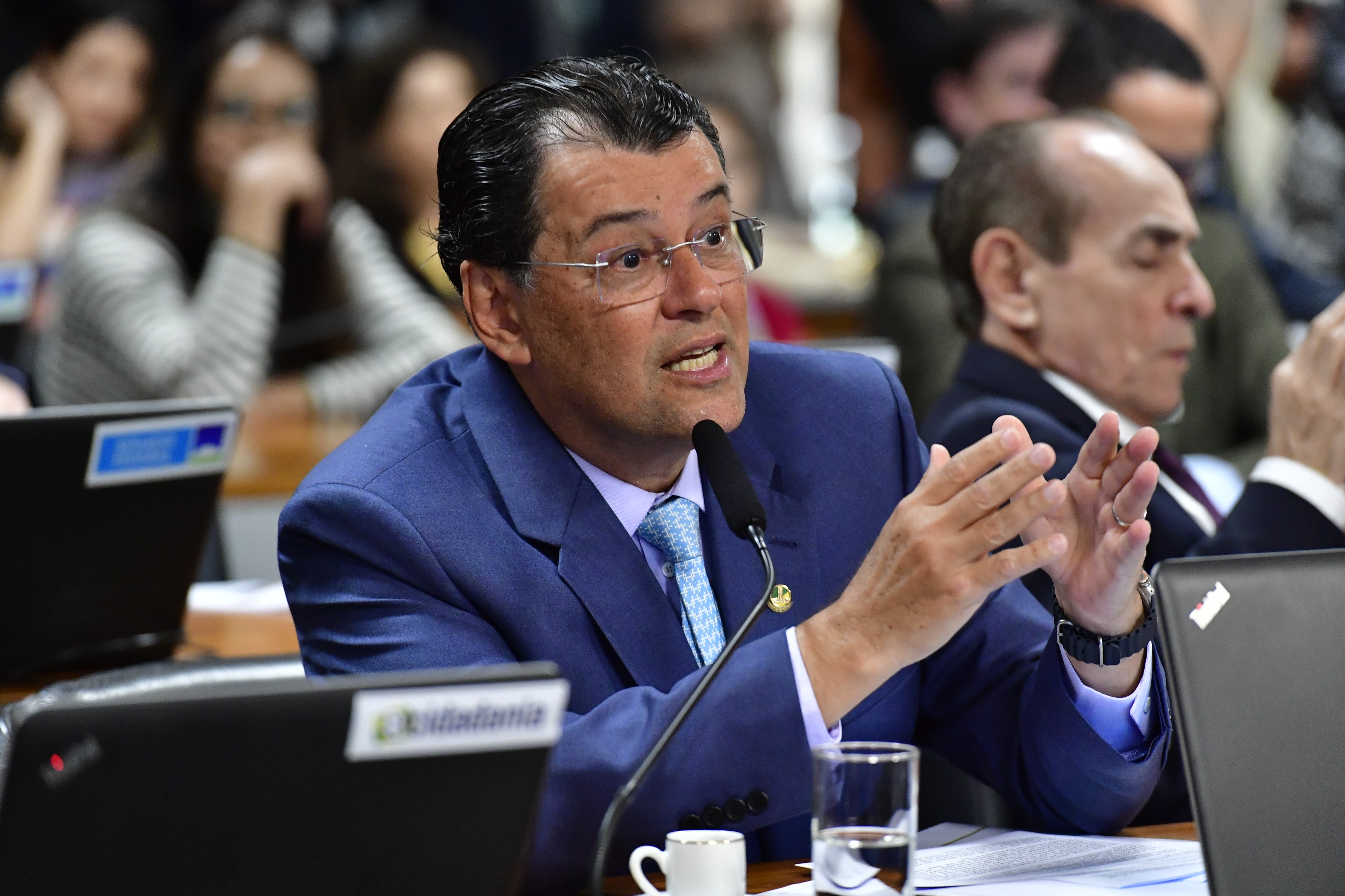 Senado aprova alta de impostos para bets e fintechs: veja o que pode mudar se proposta passar na Câmara