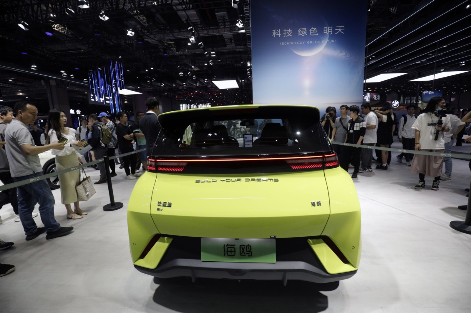 O Seagull, da montadora chines BYD, é apresentado no salão do automóvel de Xangai, em abril. Qilai Shen/Bloomberg