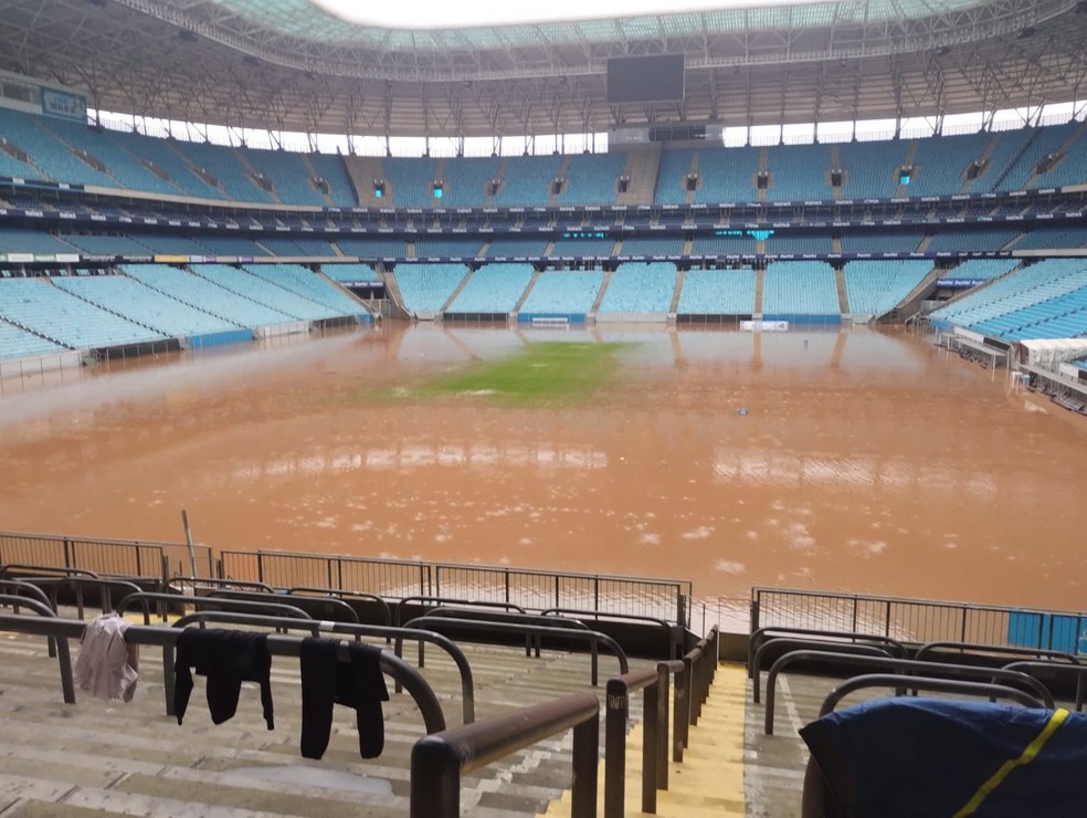 Arena do Grêmio alagada durante as chuvas em Porto Alegre — Foto: Reprodução