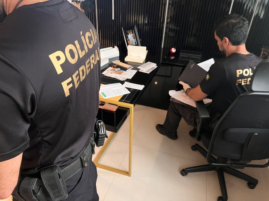 PF faz operação contra esquema de pirâmide financeira em Santa Catarina ...
