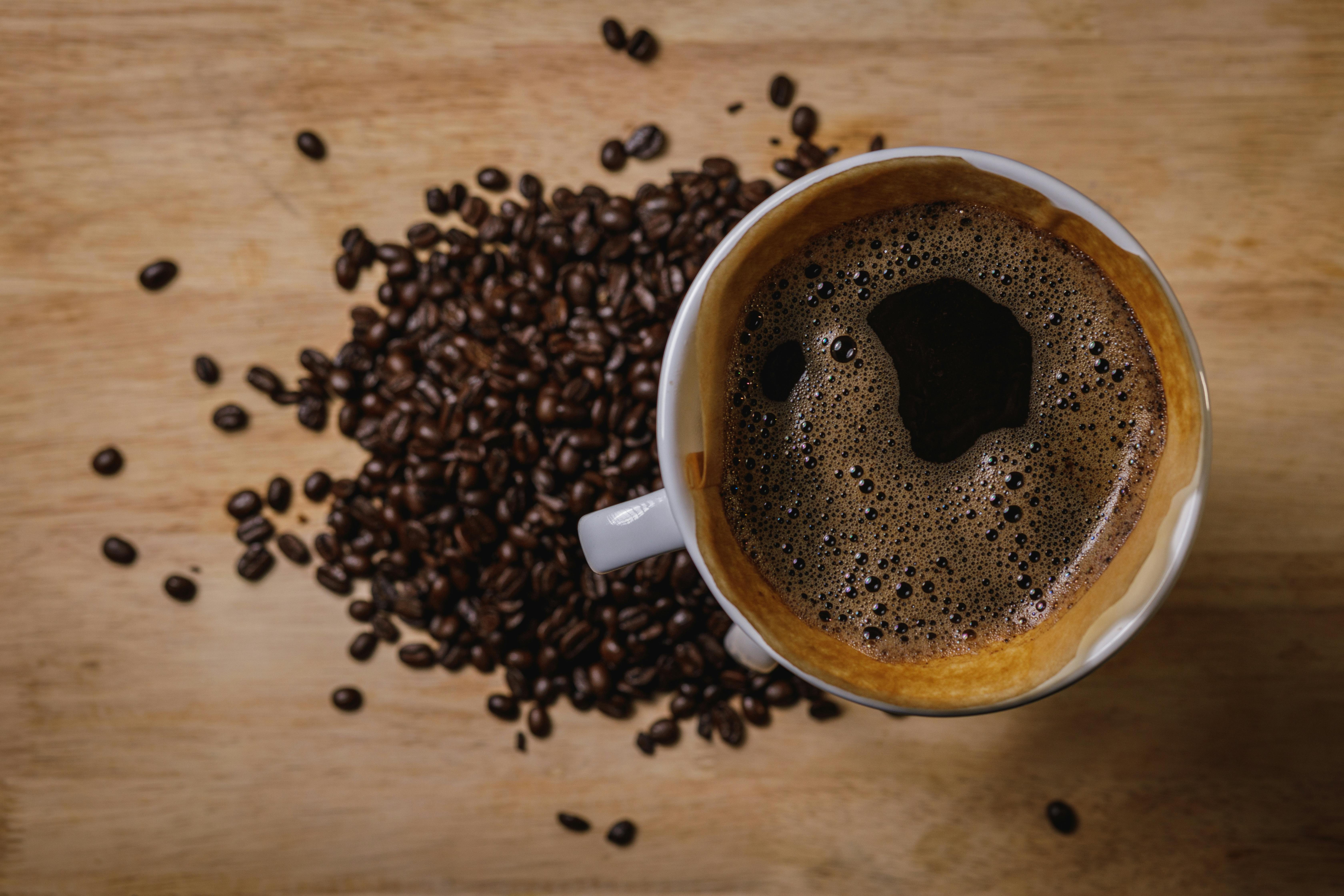 Chuvas atrasam colheita do café, e cotação do grão sobe mais de 10%