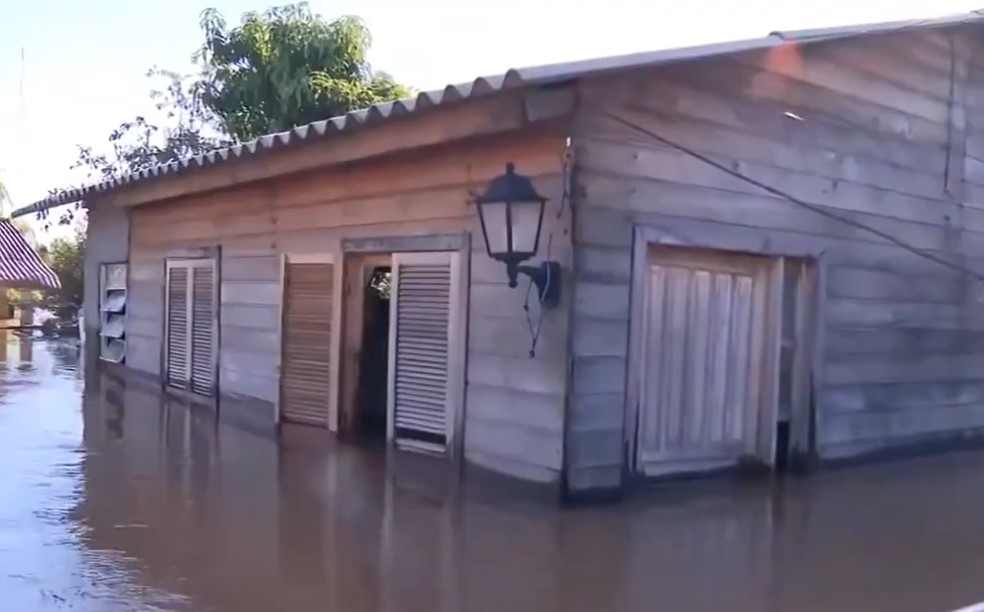 Casa onde os cavalos estavam presos — Foto: Reproduçao/TV Globo