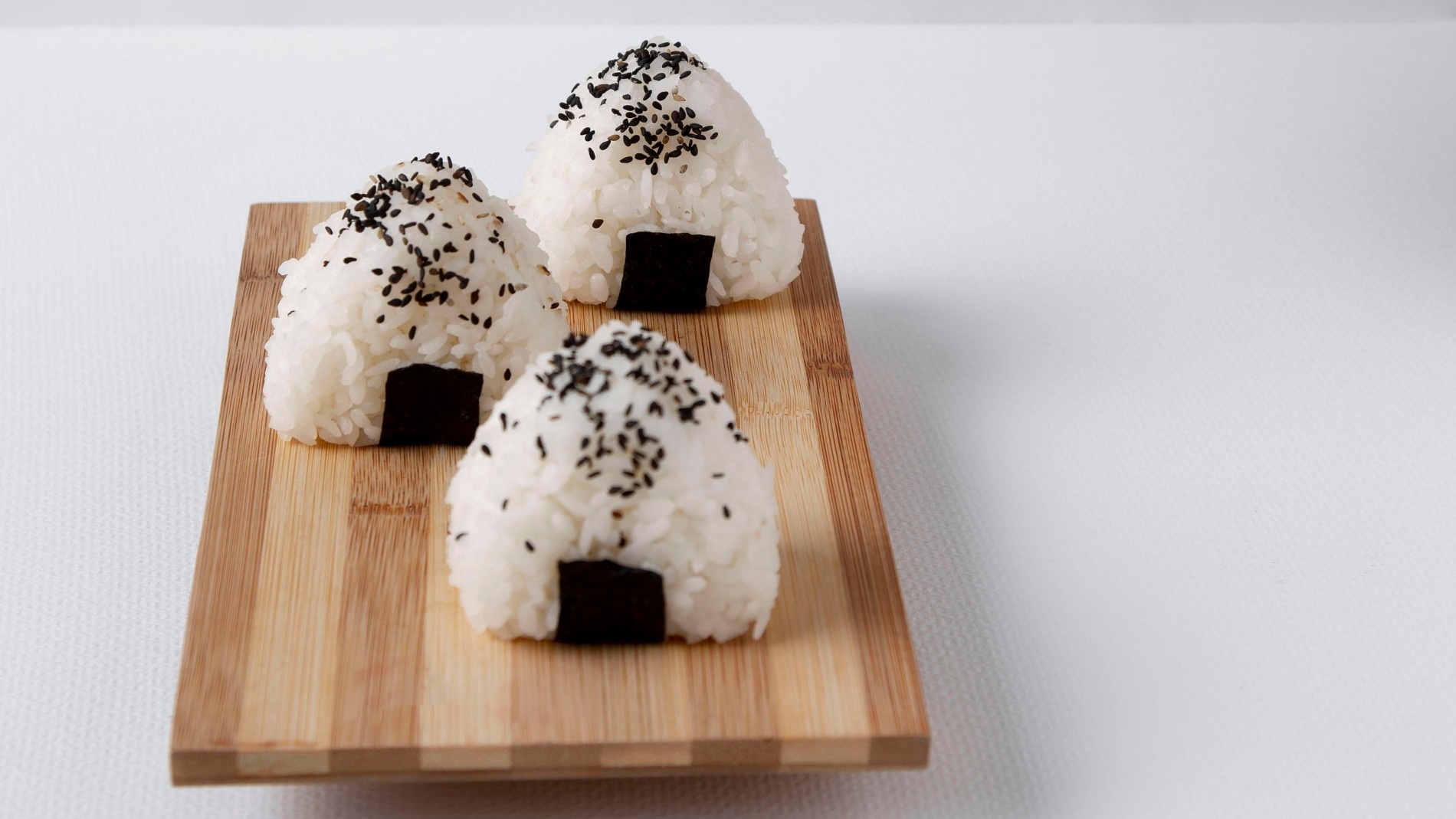 Onigiri ganha espaço no Brasil e vira nova febre da comida japonesa; entenda por quê - Foto
