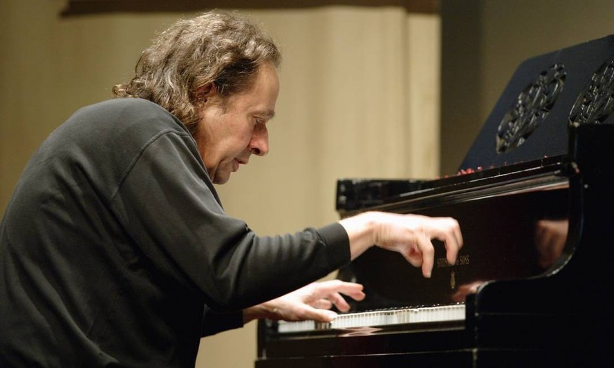 O pianista Arthur Moreira Lima