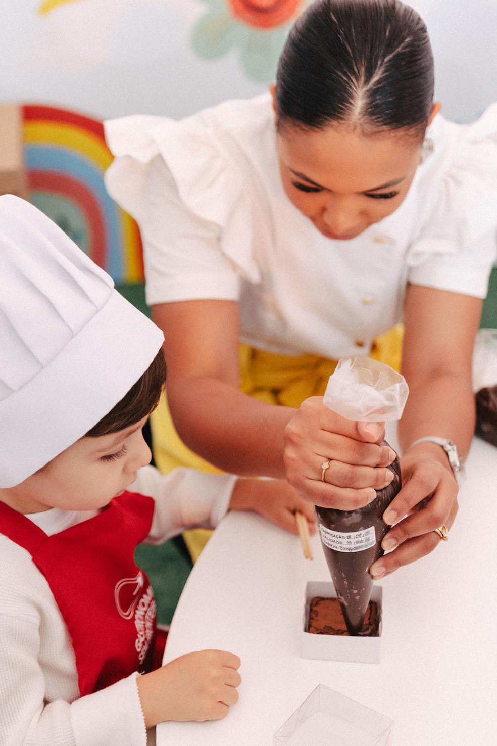 Os pequenos  vão poder se transformar  em chefs  por um dia no Gastronomia Sem Fronteiras — Foto: Divulgação