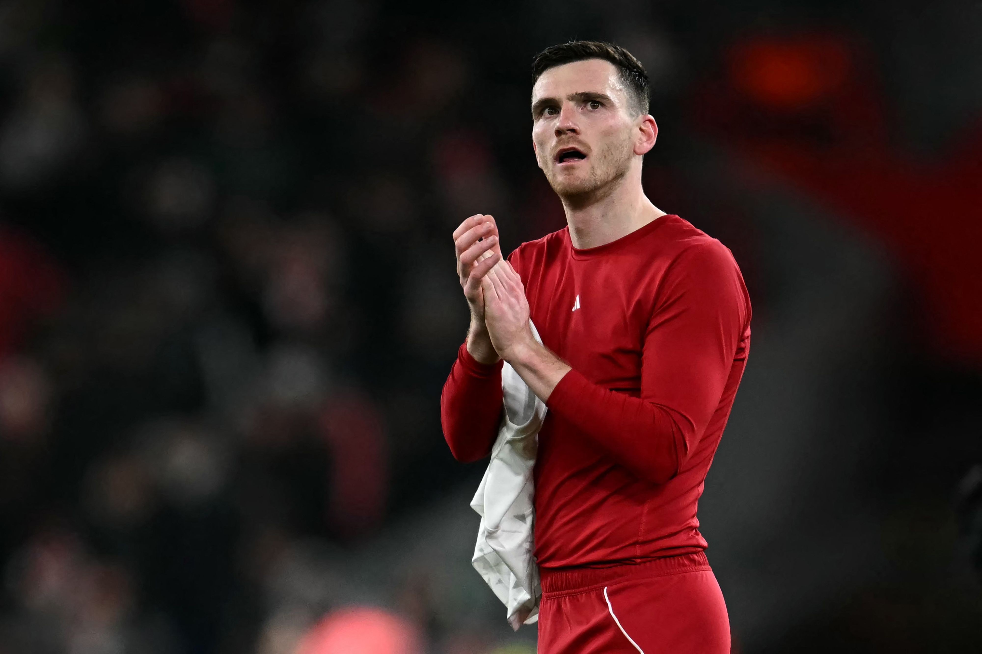 Lateral-esquerdo Andrew Robertson anuncia a saída do Liverpool ao final da temporada: 'Nove anos incríveis'