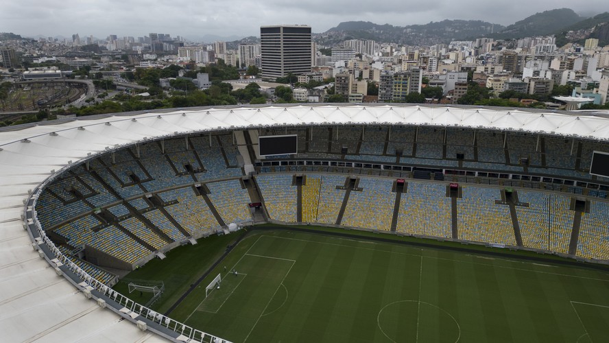 Onze horas e cinco minutos, três dias: a mais longa partida de