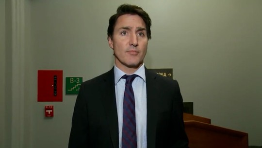 'Embaraçoso', diz Trudeau após evento com soldado nazista no parlamento canadense; vídeo